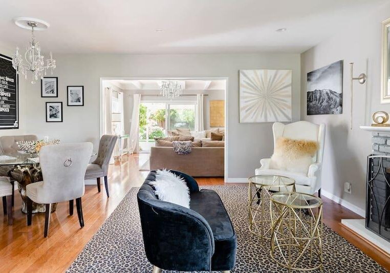 Airbnb-Living. Room