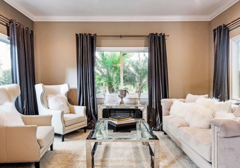 airbnb-living room